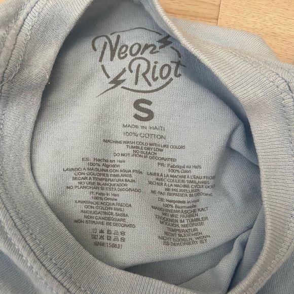 NEON RIOT Trust Kanji T-Shirt from Tilly’s - Picture 5 of 5